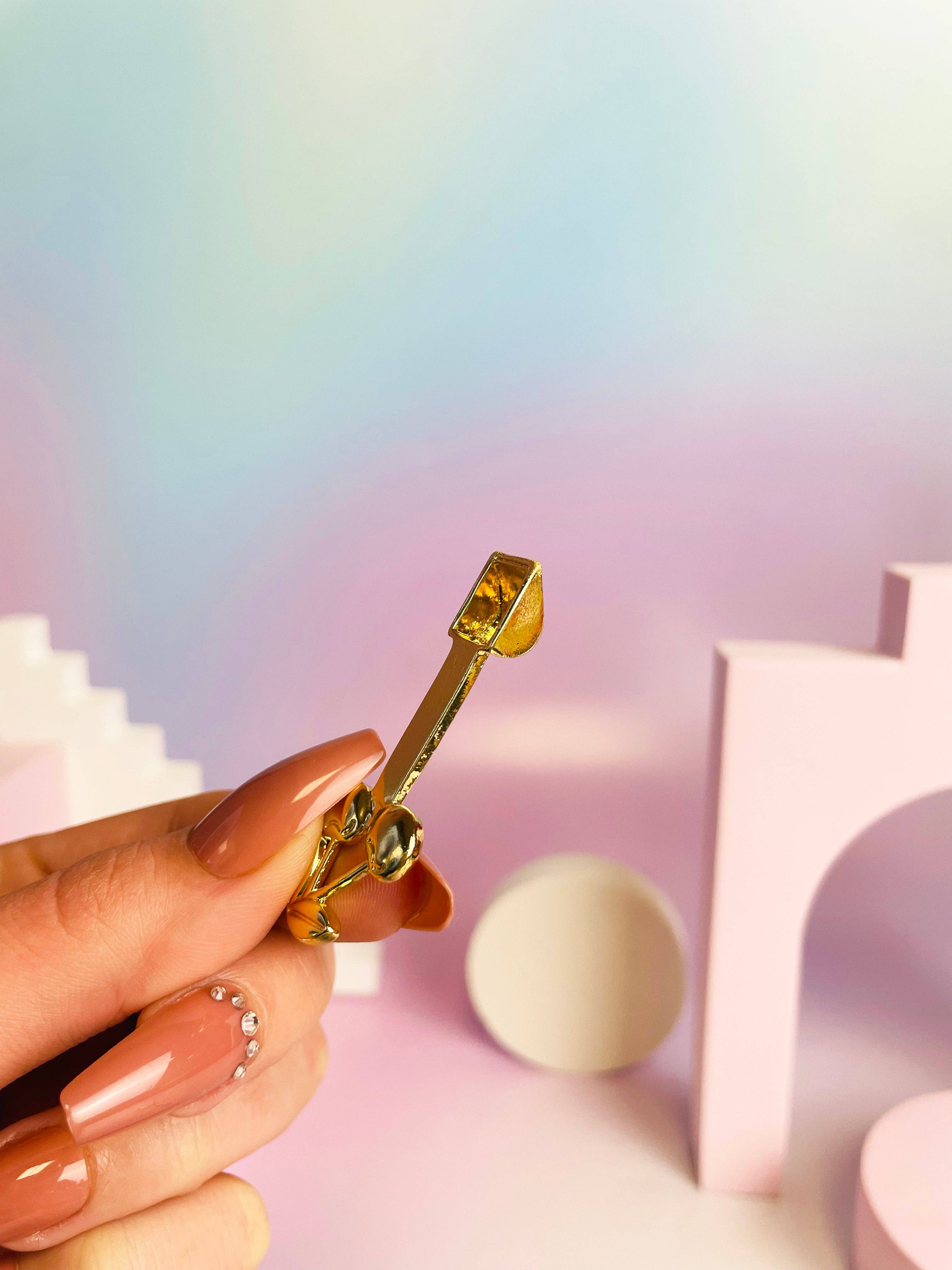 A Shop of Things - Cherry Scoop - Image 3