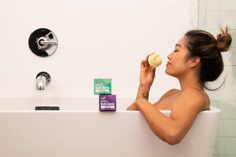 CBDfx - CBD Bath Bomb 200mg - Eucalyptus / Recharge - Image 3