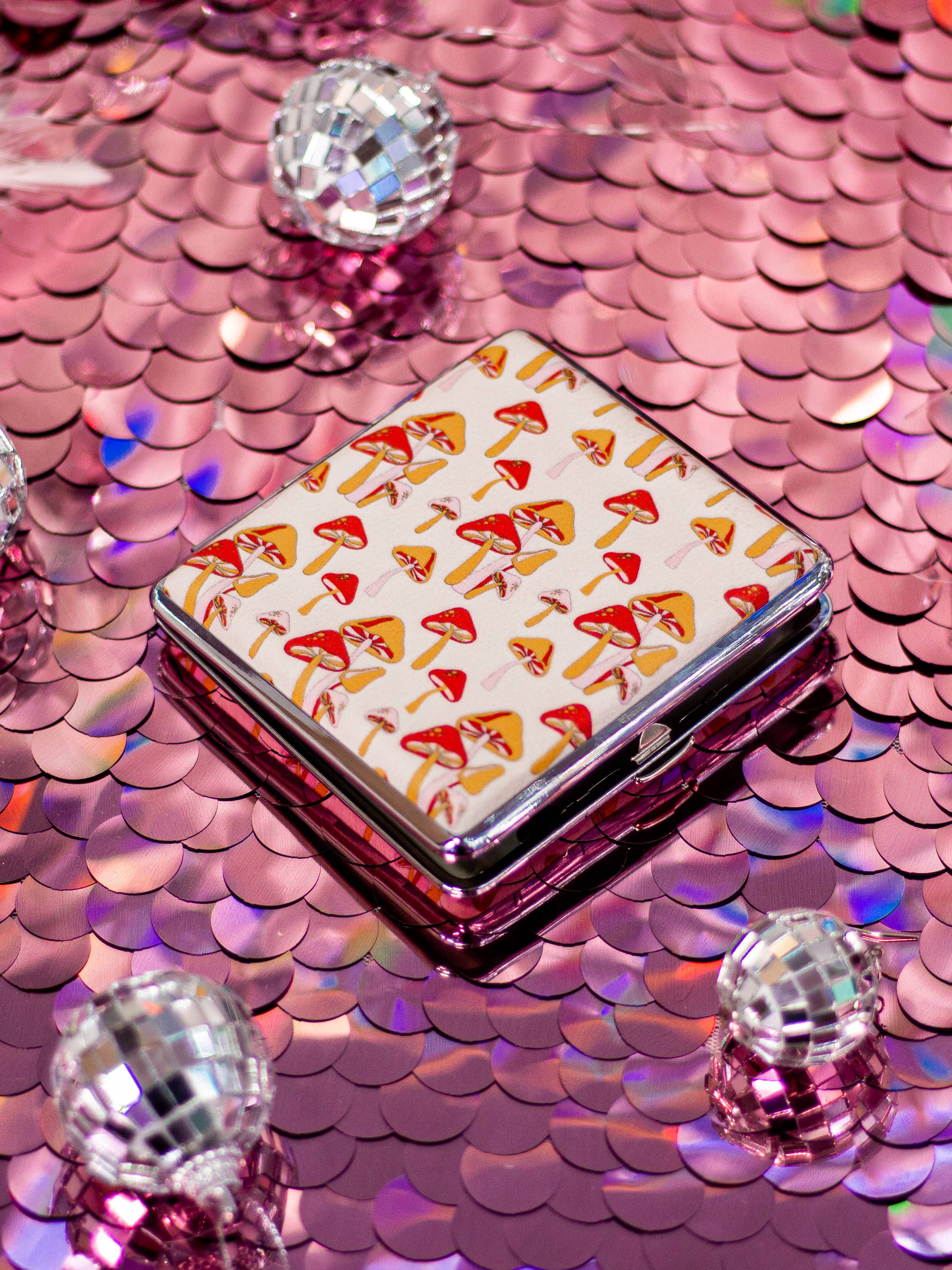Mushroom Cig Case - Image 3