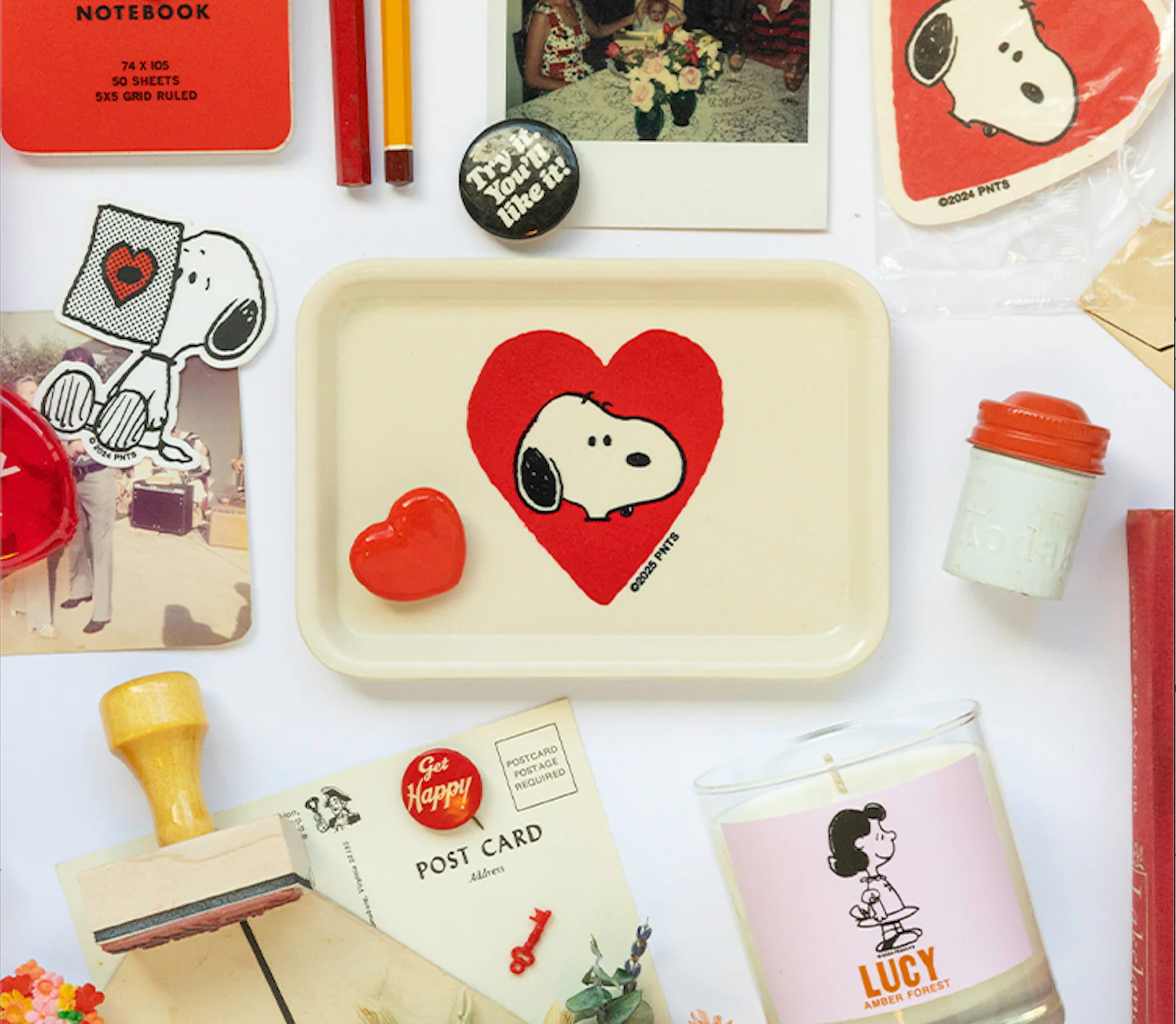 Three Potato Four - 3P4 x Peanuts® - Snoopy Heart Vintage-Style Tray - Image 2